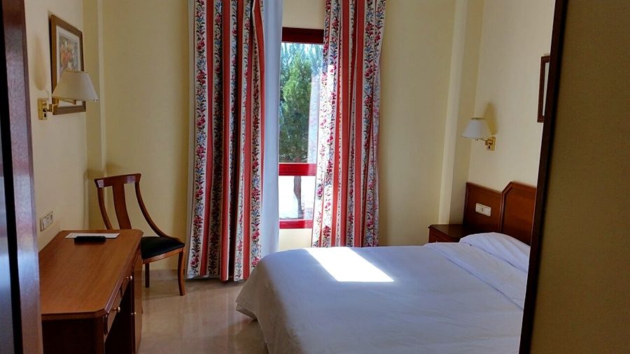 Hotel Humanes ウマネス・デ・マドリード エクステリア 写真