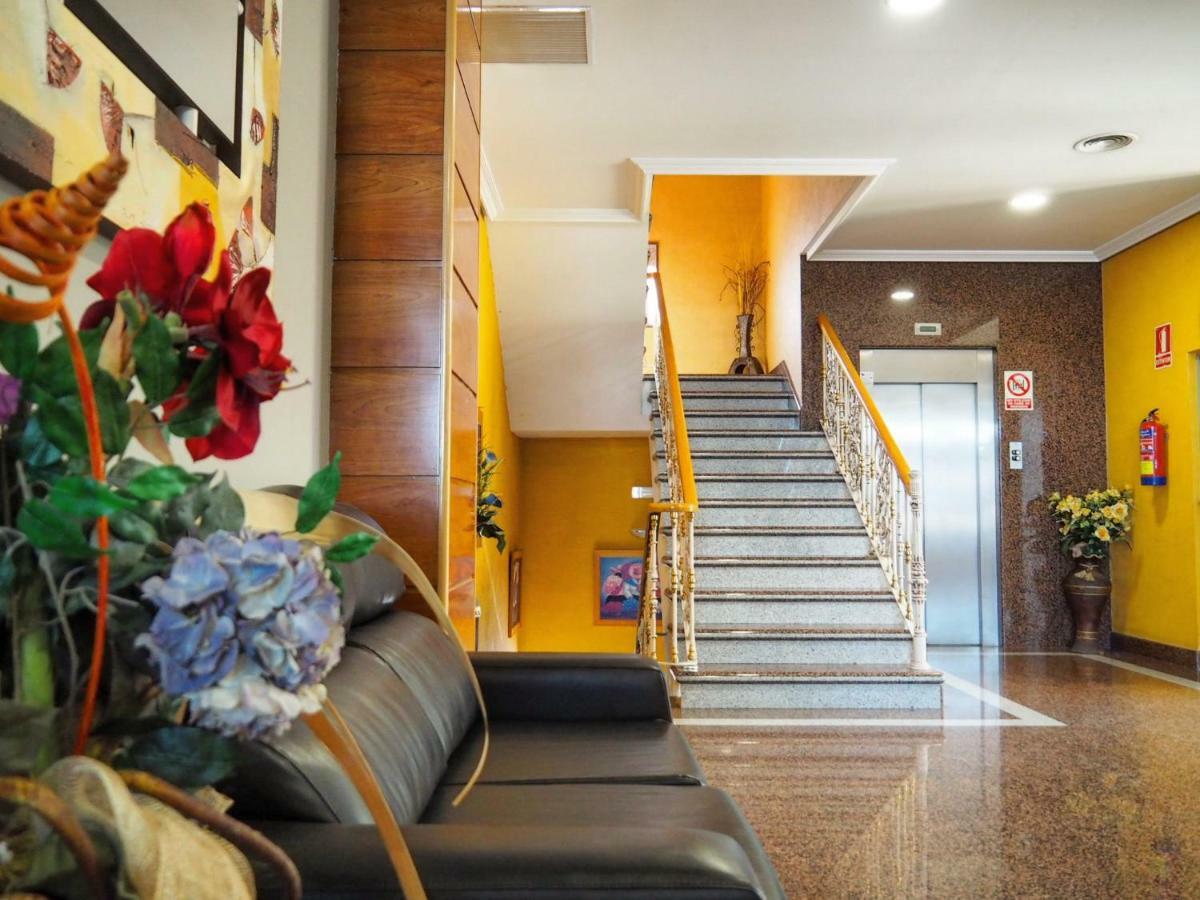 Hotel Humanes ウマネス・デ・マドリード エクステリア 写真