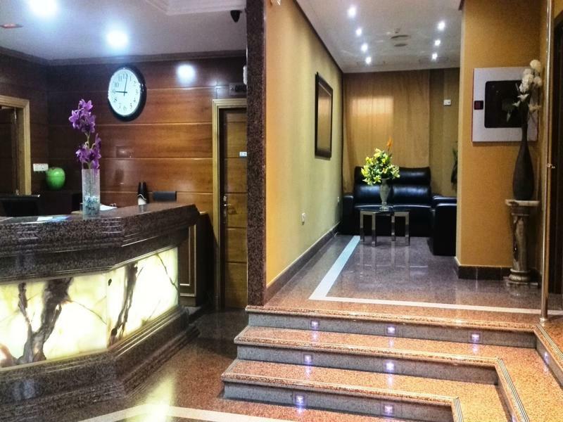 Hotel Humanes ウマネス・デ・マドリード エクステリア 写真